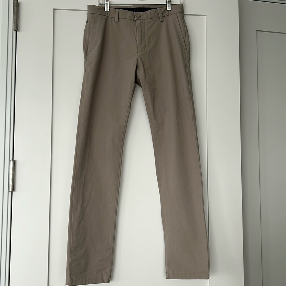 khaki Vineyard Vines On the Go Pant 30 x 34